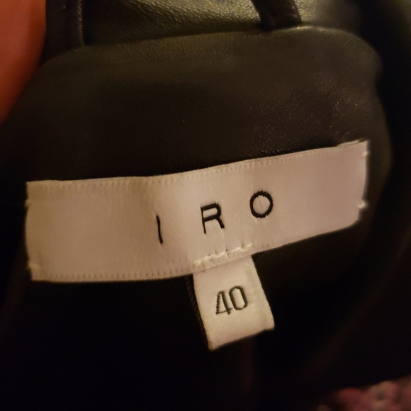 IRO ASHVILLE short lambskin jacket. Slim fit size 40 black - Picture 6 of 6